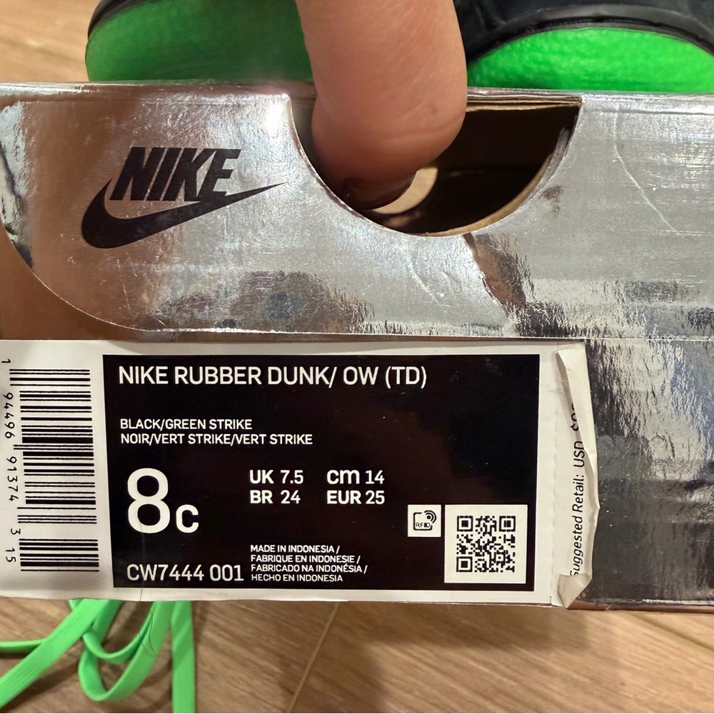 Nike Rubber Dunk Sneakers- “Green Strike” color. - Picture 4 of 4